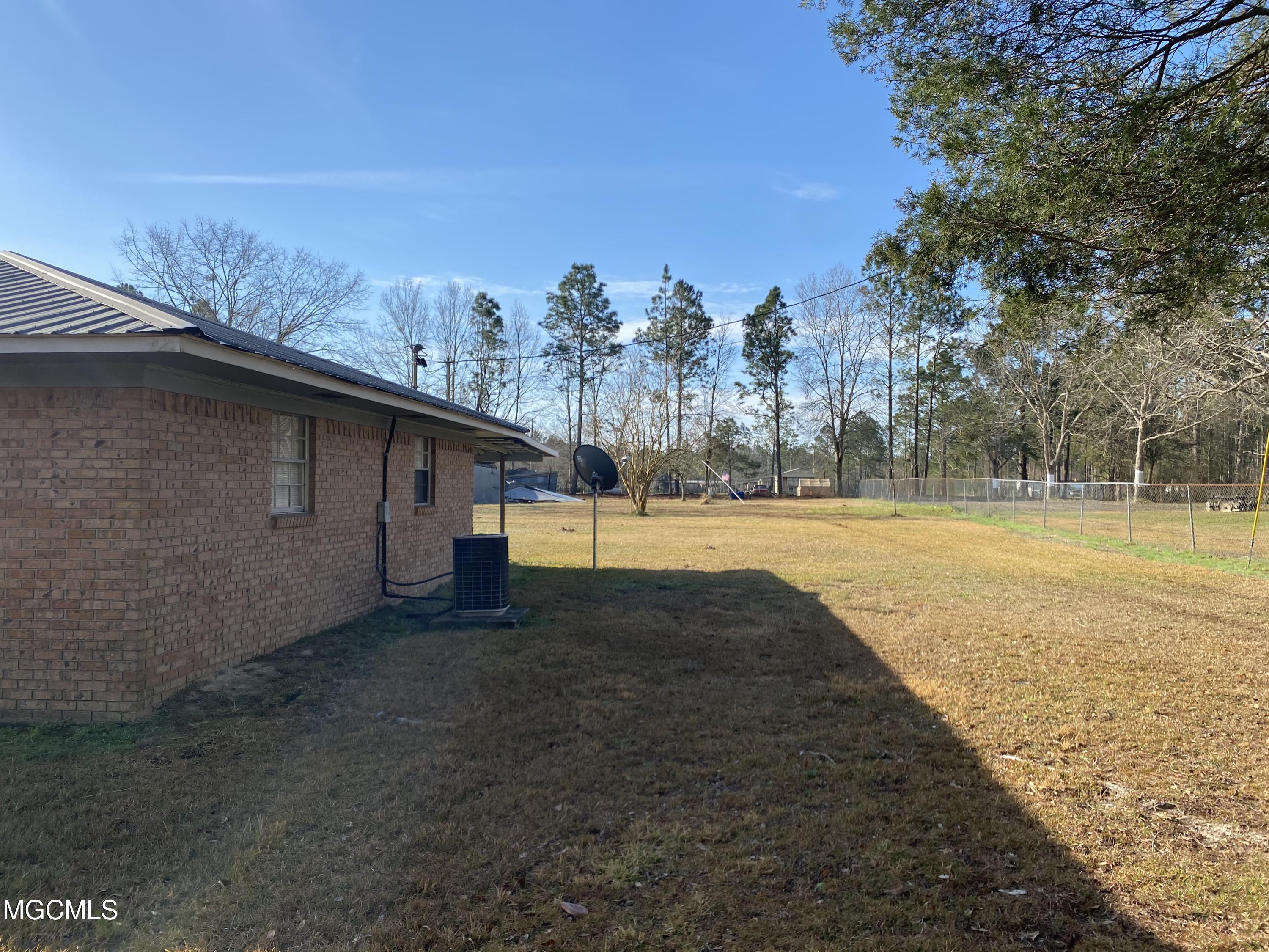 12004 Chatsworth Road Moss Point, MS 39562 - Photo 3 of 30 326894E5-5531-4ABA-A62B-A5DC70EE3A2B