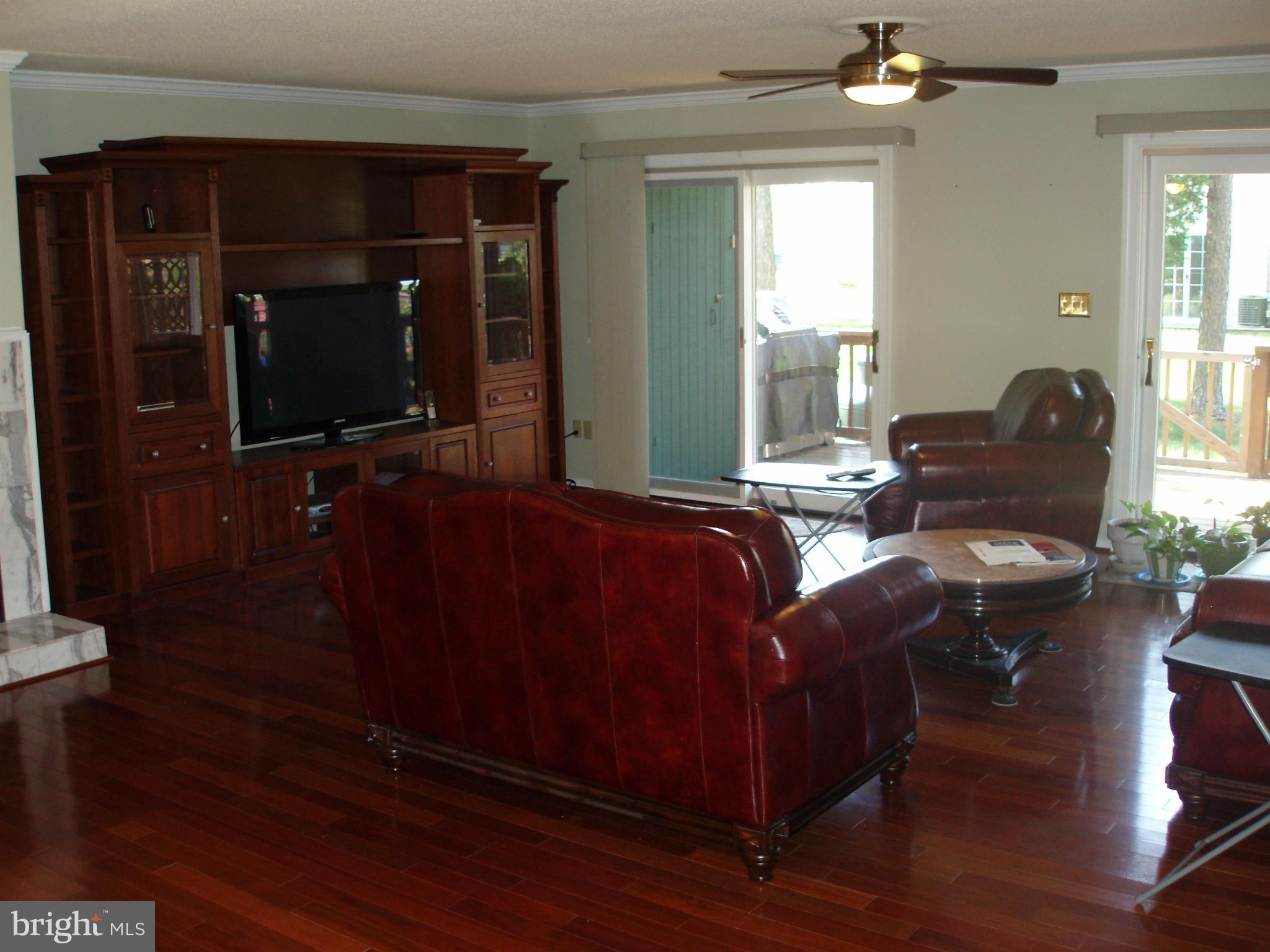 766 Bellefield Road, Unit 106 Dowell, MD 20629 - Photo 16 of 27 Family Room