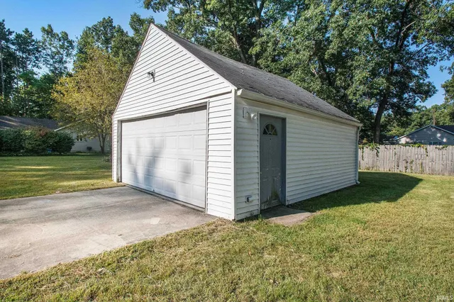 $139,900 | 18764 Auten Road, South Bend, IN 46637