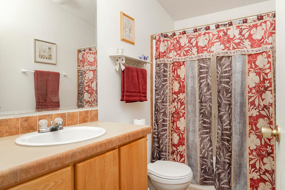 5076 Leonard Road, Unit 105 Grants Pass, OR 97527 - Photo 21 of 50 20