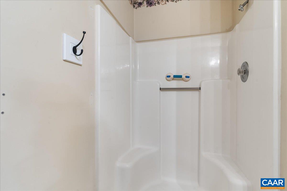 113 Turtle Creek Road, Unit 6 Charlottesville, VA 22901 - Photo 23 of 33 a bathroom with a shower
