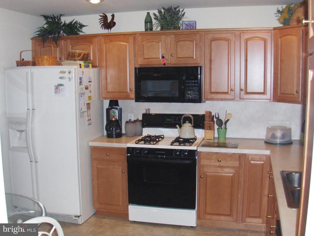 17 Spring Street Mountville, PA 17554 - Photo 4 of 21 Gallery Image 4