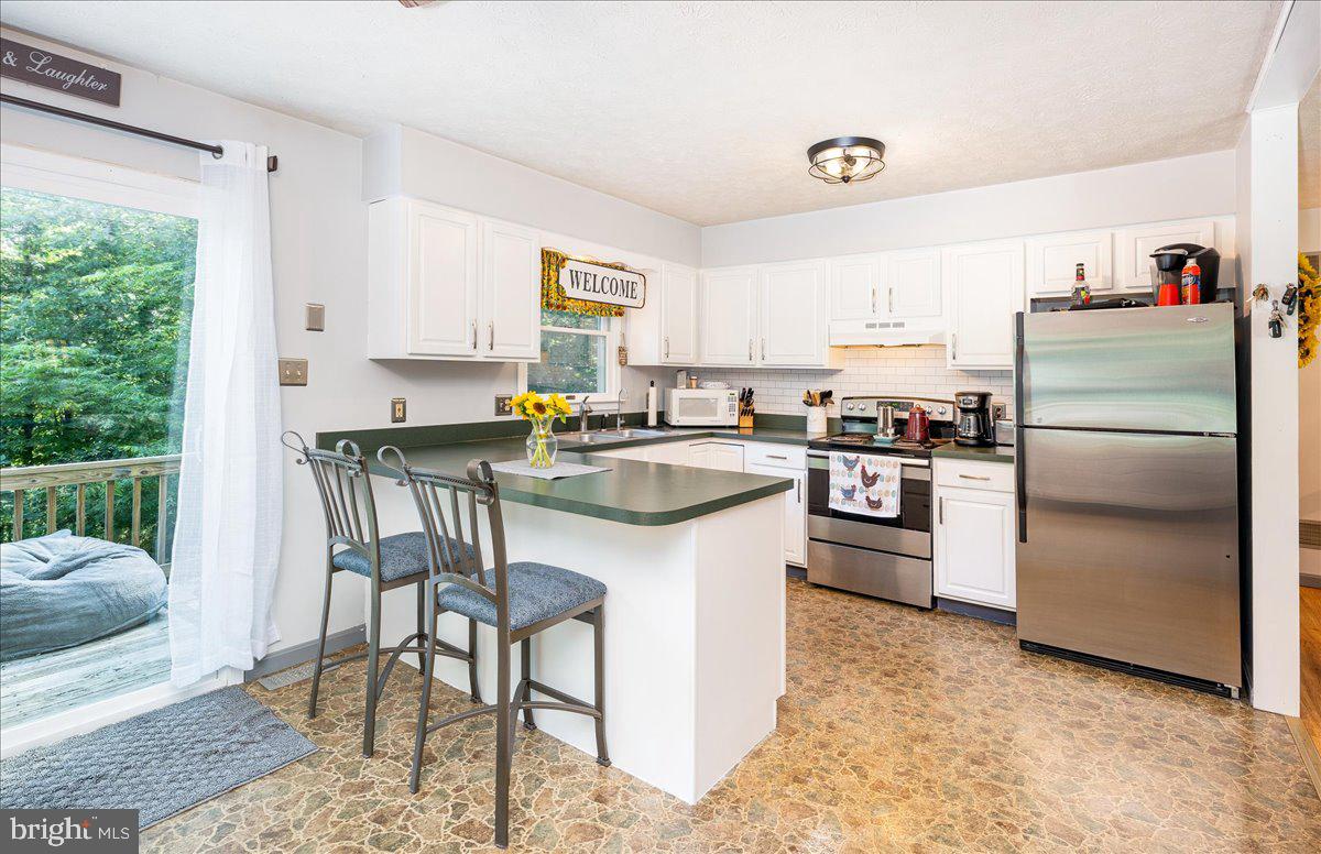 150 Algonquin Drive Rising Sun, MD 21911 - Photo 15 of 46 Breakfast Bar