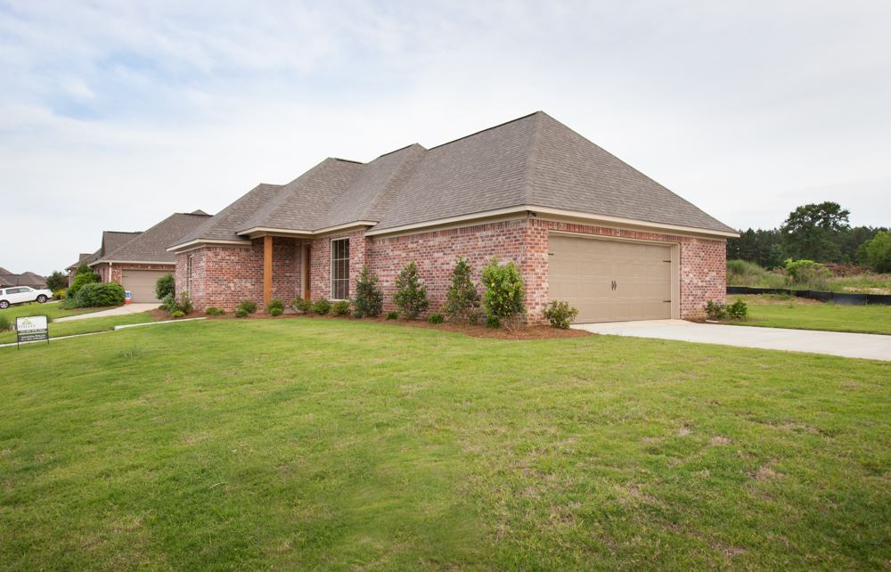 107 Martinique Drive Madison, MS 39110 - Photo 1 of 42 Photo 1