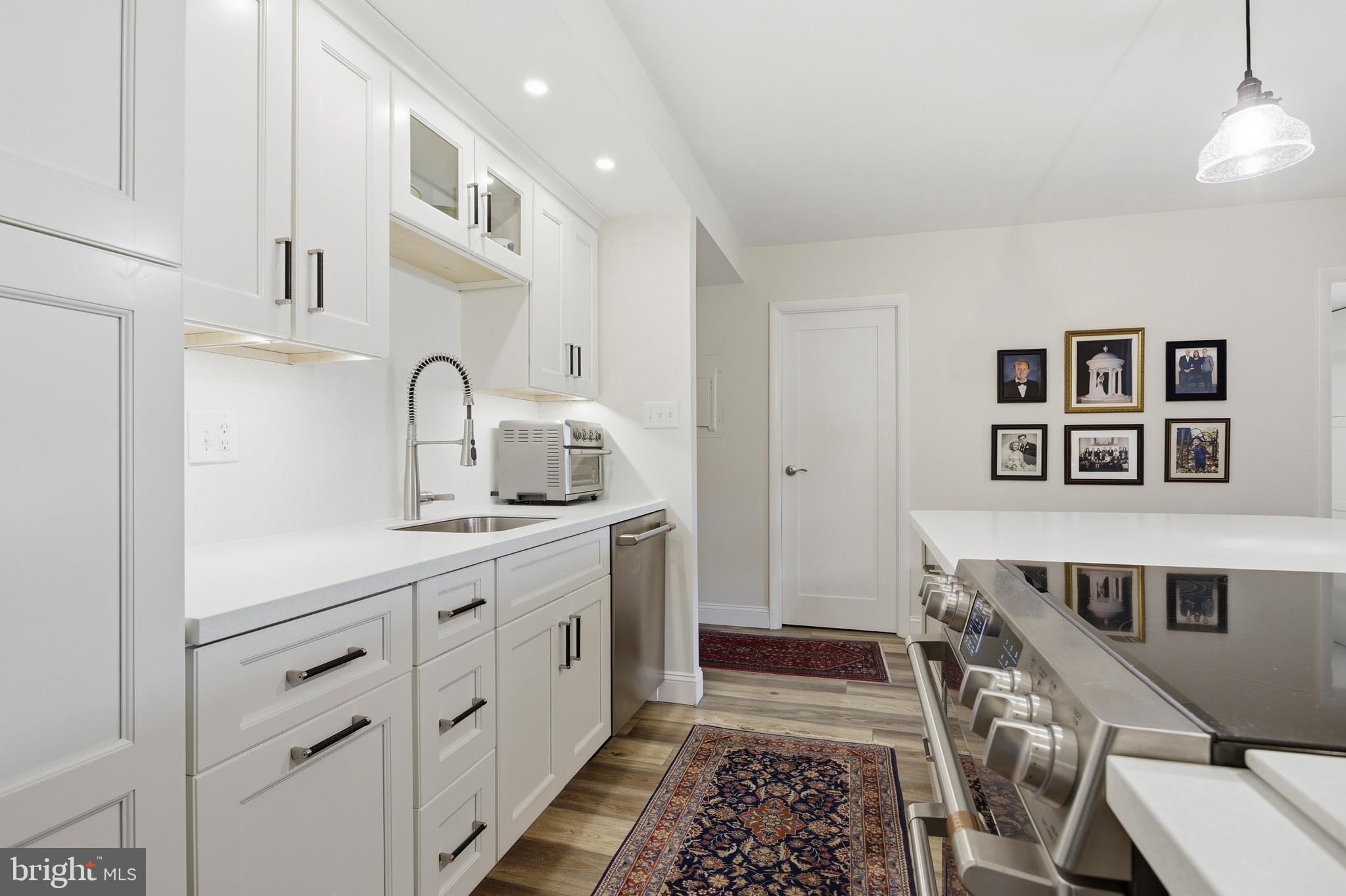 800 Avondale Road, Unit 5K Wallingford, PA 19086 - Photo 3 of 27