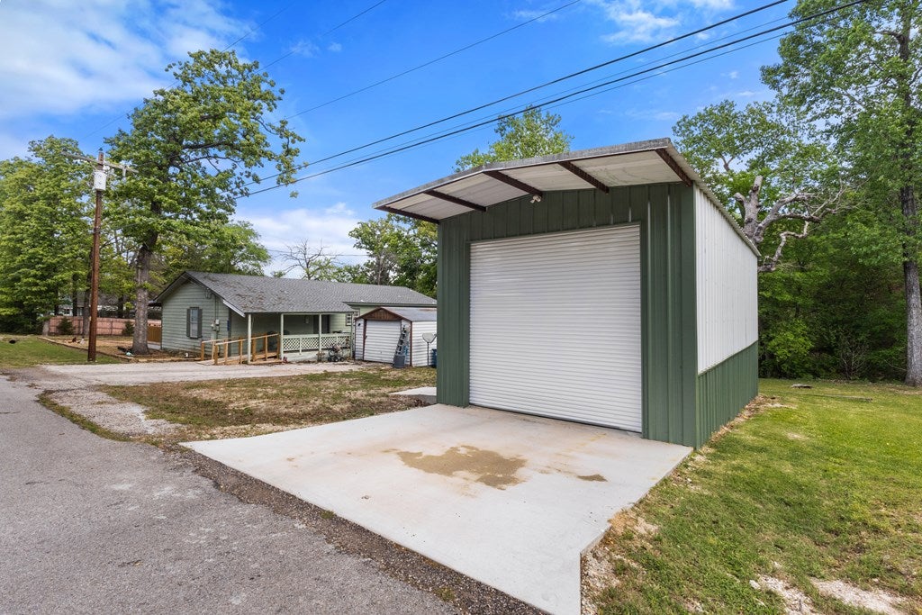 1101 Doe Run Road Tool, TX 75143 - Photo 2 of 35 Gallery Image 2