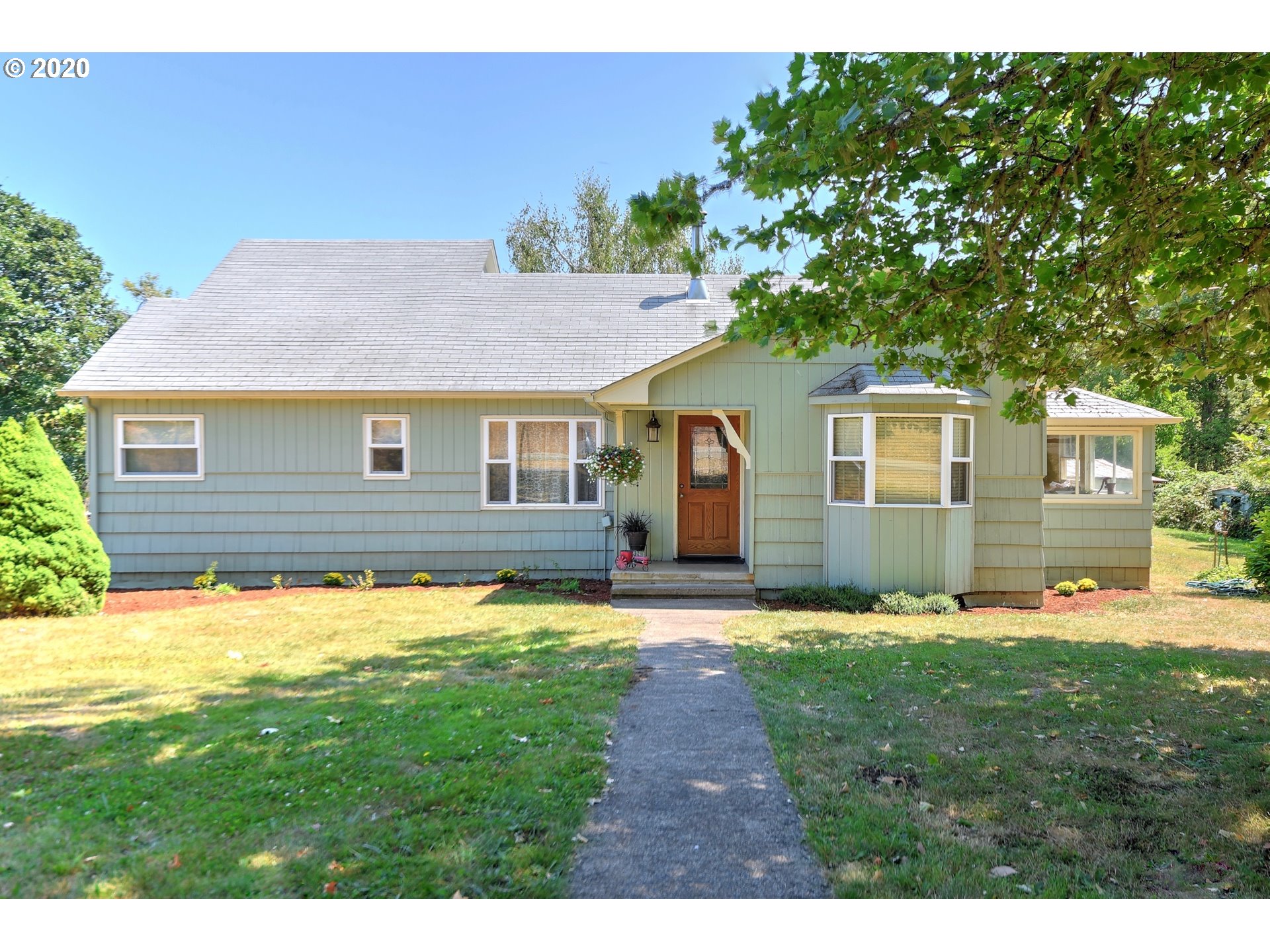 6021 Hayhurst Road Yoncalla, OR 97499 - Photo 1 of 32 Gallery Image 1