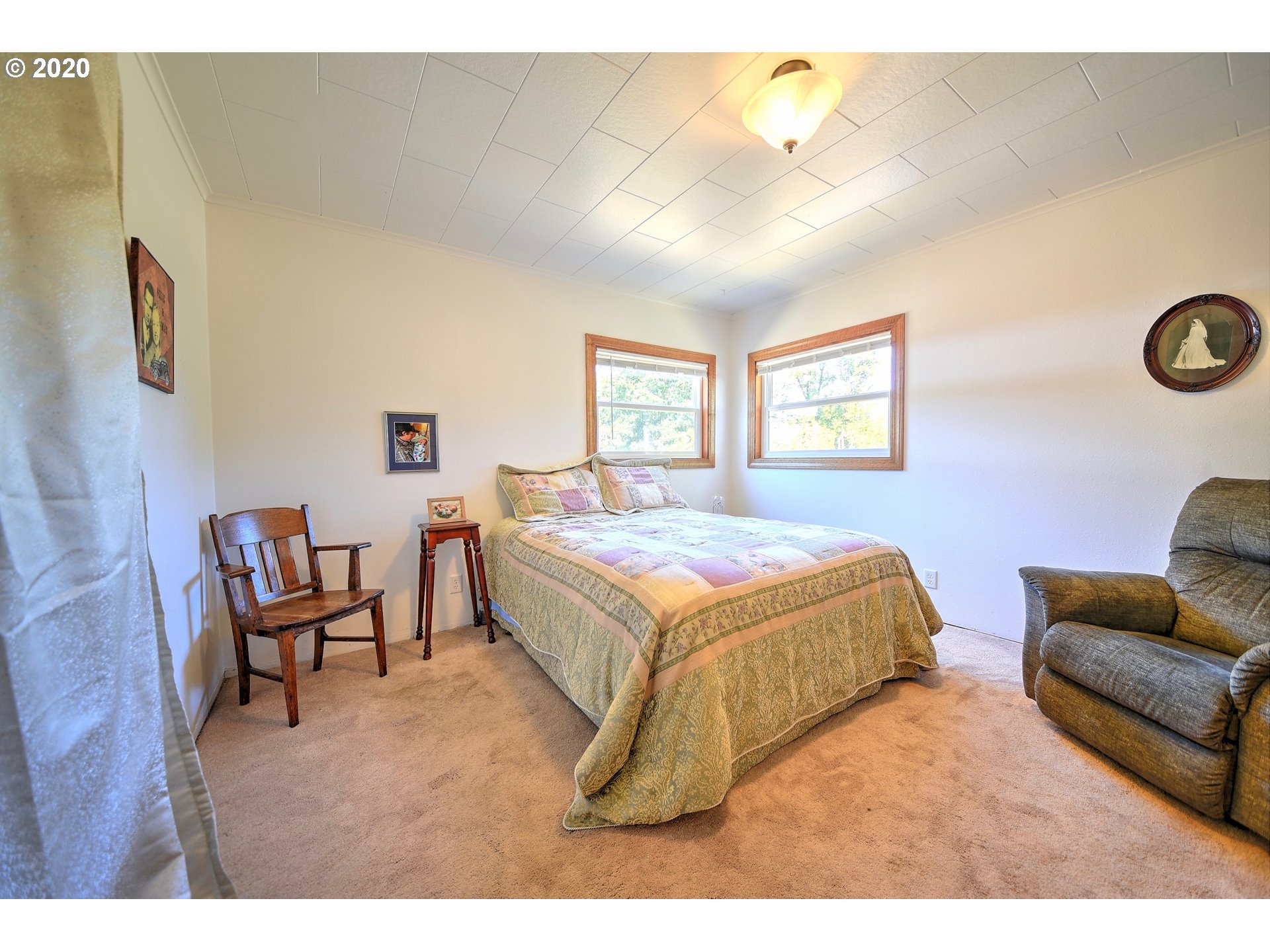 6021 Hayhurst Road Yoncalla, OR 97499 - Photo 14 of 32 Gallery Image 14