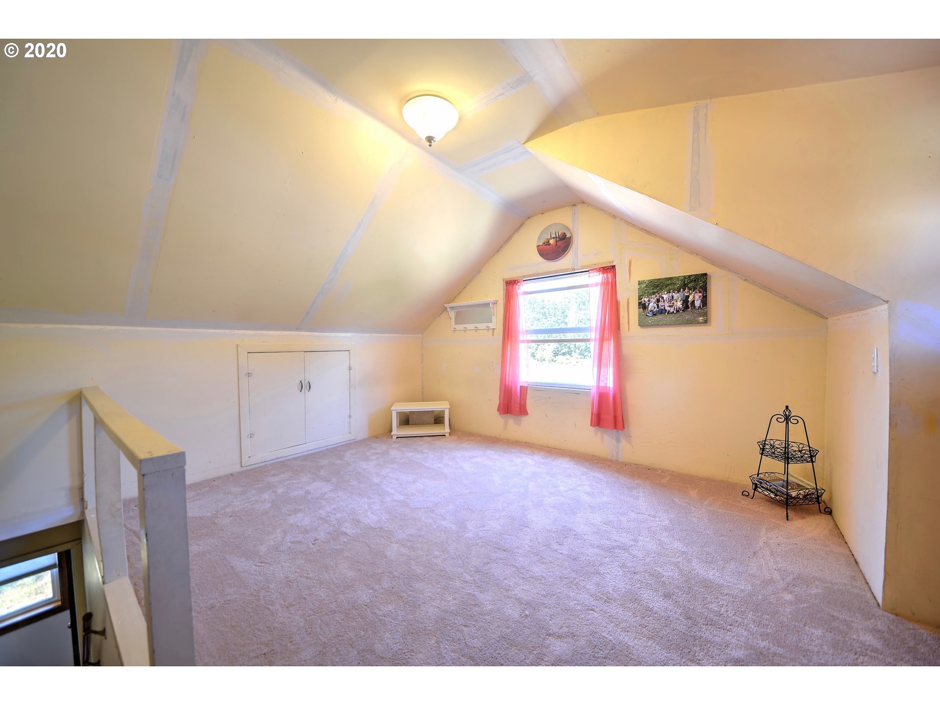 6021 Hayhurst Road Yoncalla, OR 97499 - Photo 19 of 32 Gallery Image 19
