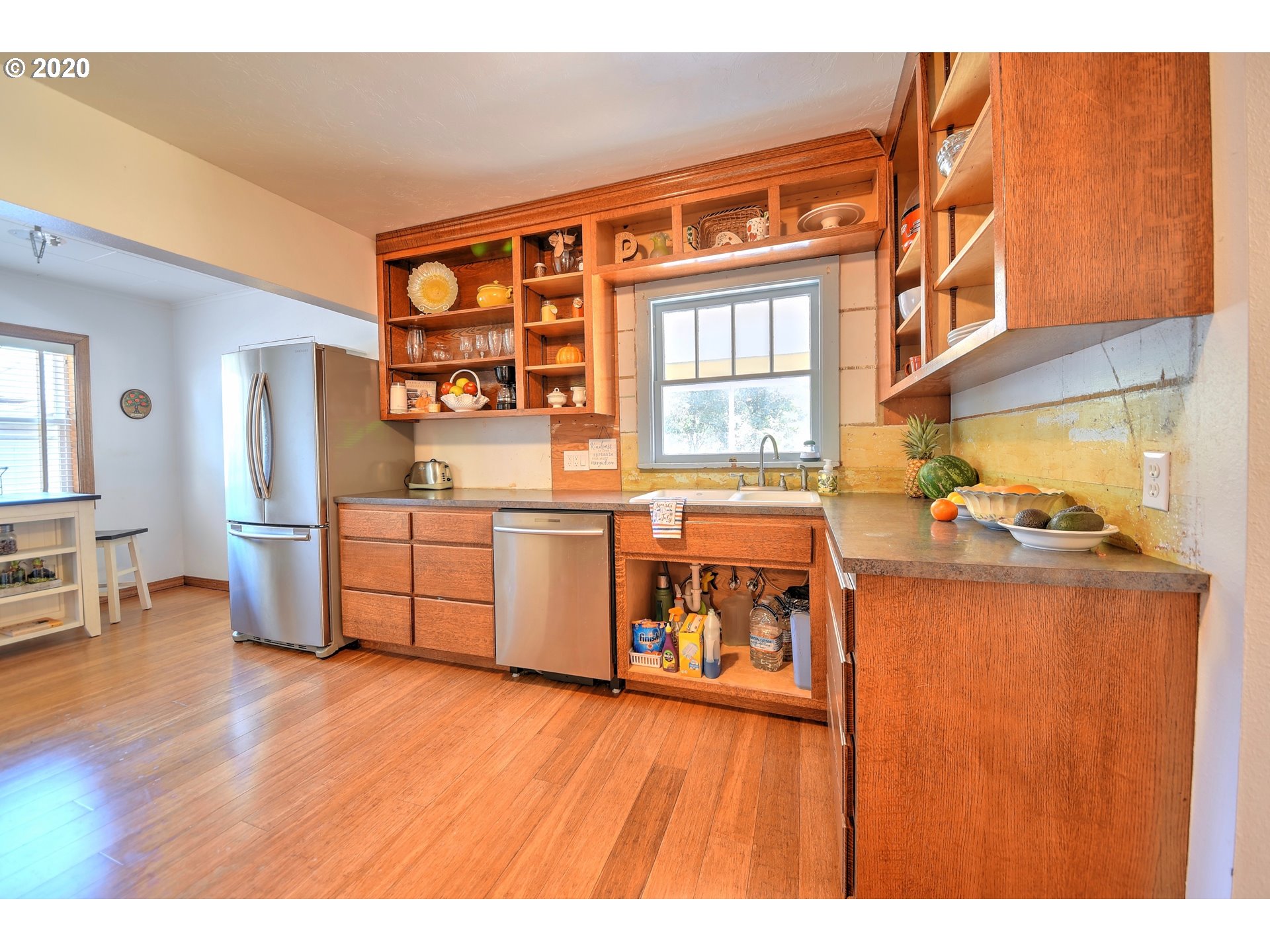 6021 Hayhurst Road Yoncalla, OR 97499 - Photo 7 of 32 Gallery Image 7