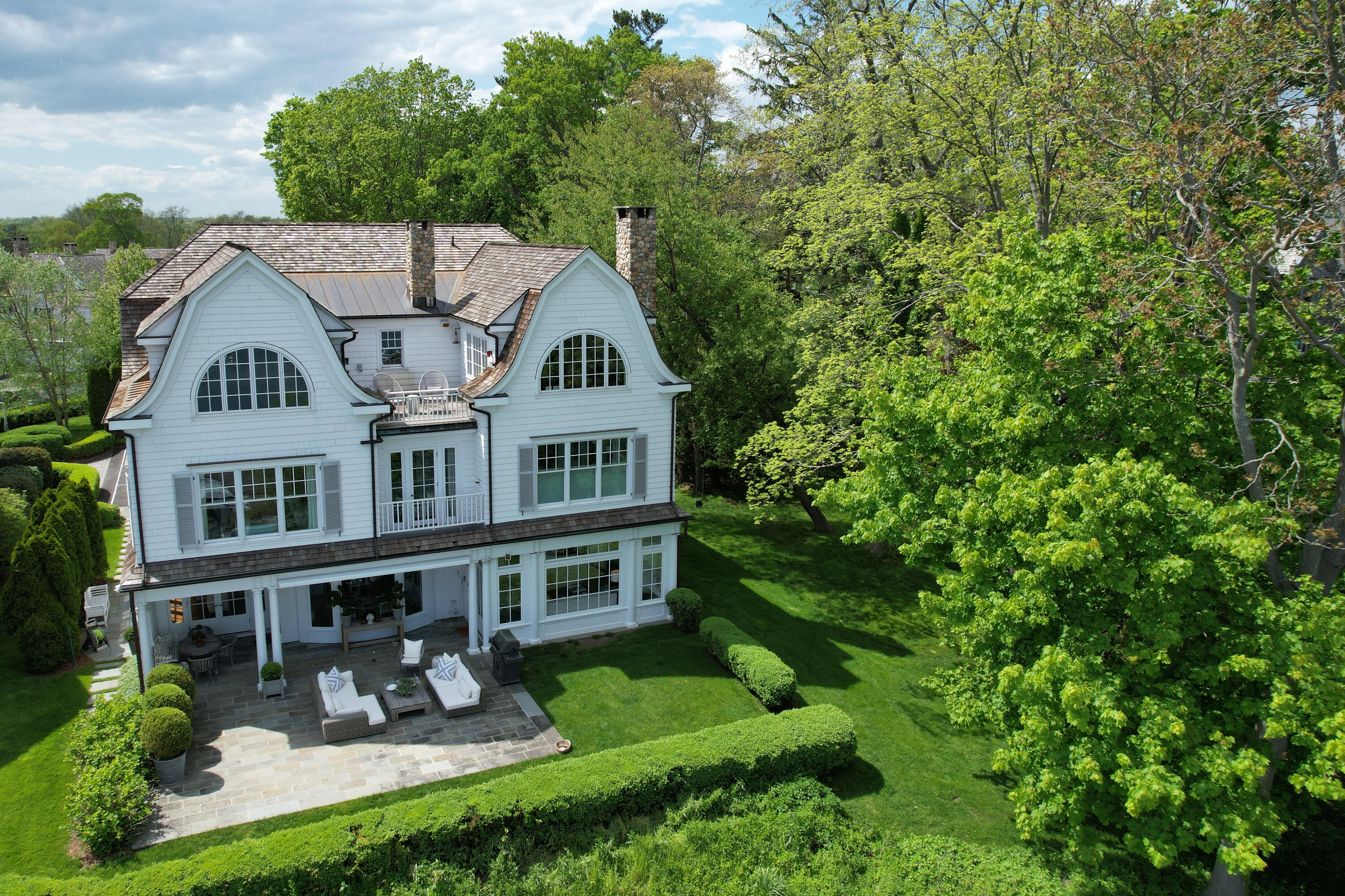 11 Harbor Bluff Lane Rowayton, CT 06853 - Photo 29 of 31 a aerial view of a house