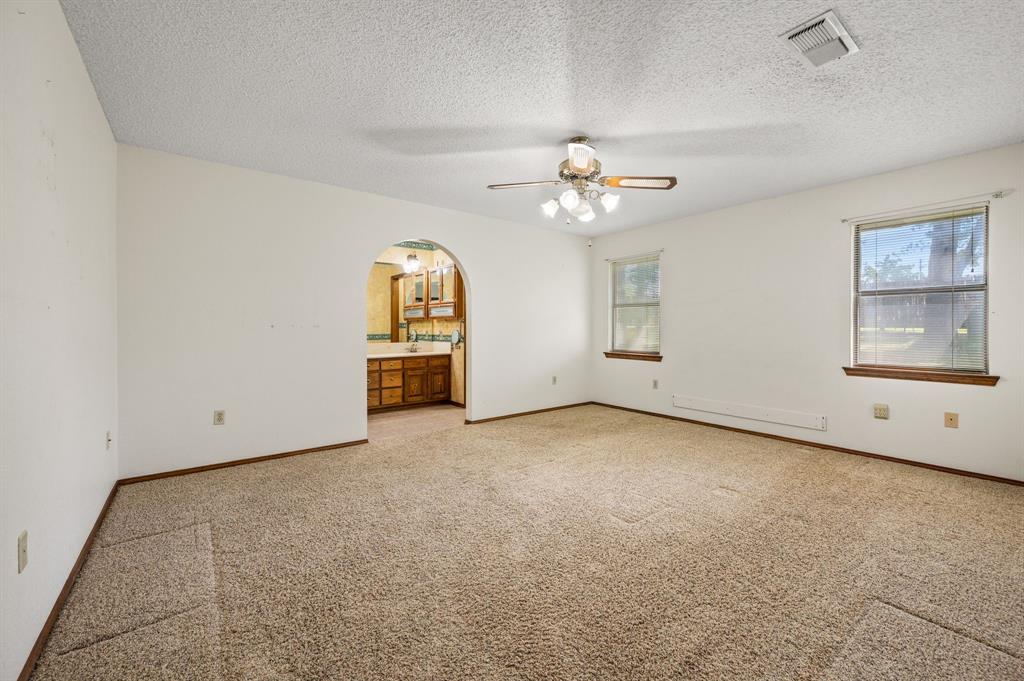515 New Highland Road Springtown, TX 76082 - Photo 18 of 38