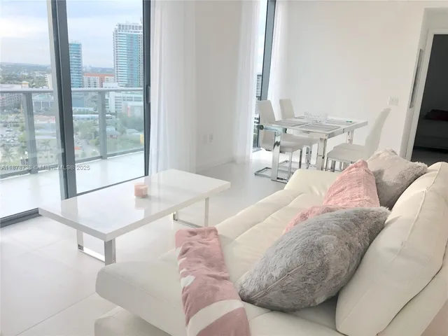 $600,000 | 501 Northeast 31st Street, Unit 1709, Miami, FL 33137