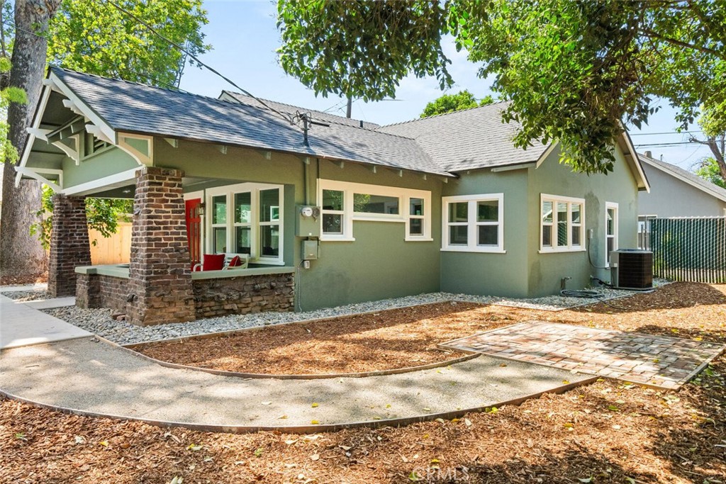 1336 Chestnut Street Chico, CA 95928 - Photo 34 of 41 a view of a house with a patio