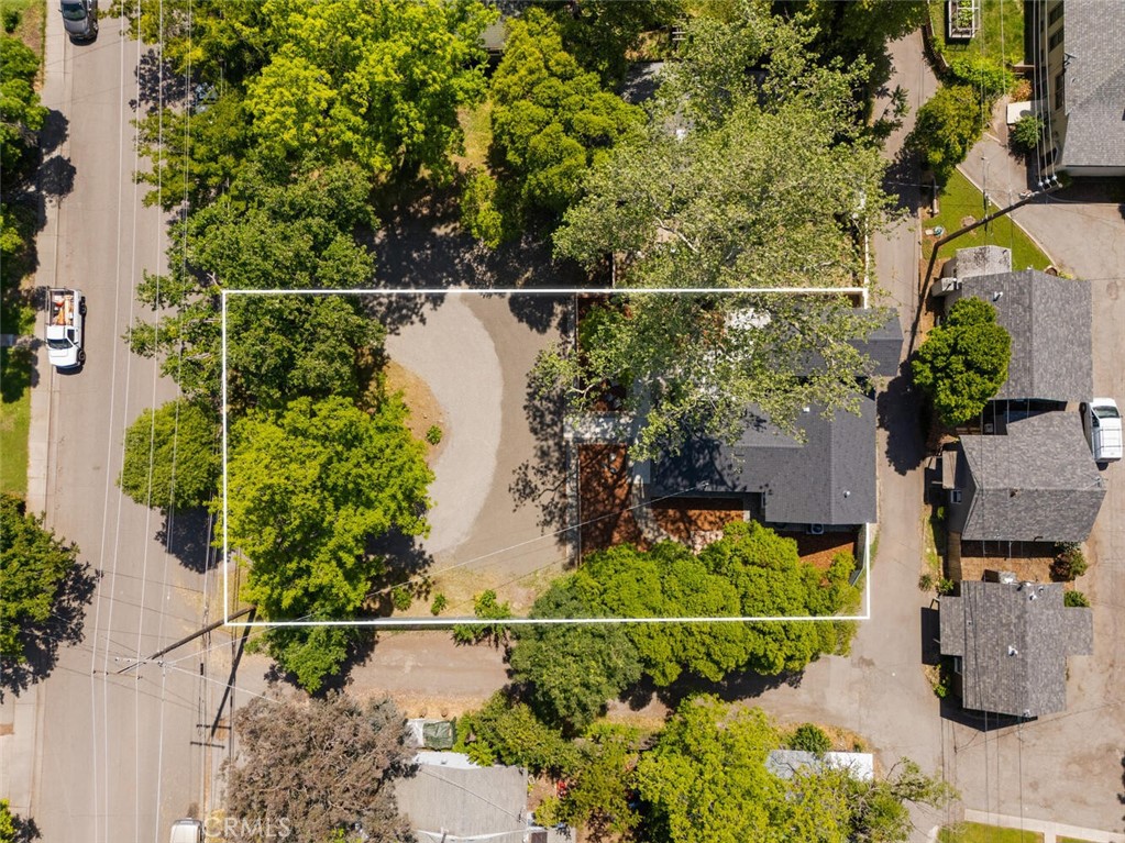 1336 Chestnut Street Chico, CA 95928 - Photo 41 of 41 an aerial view of multiple houses with outdoor space