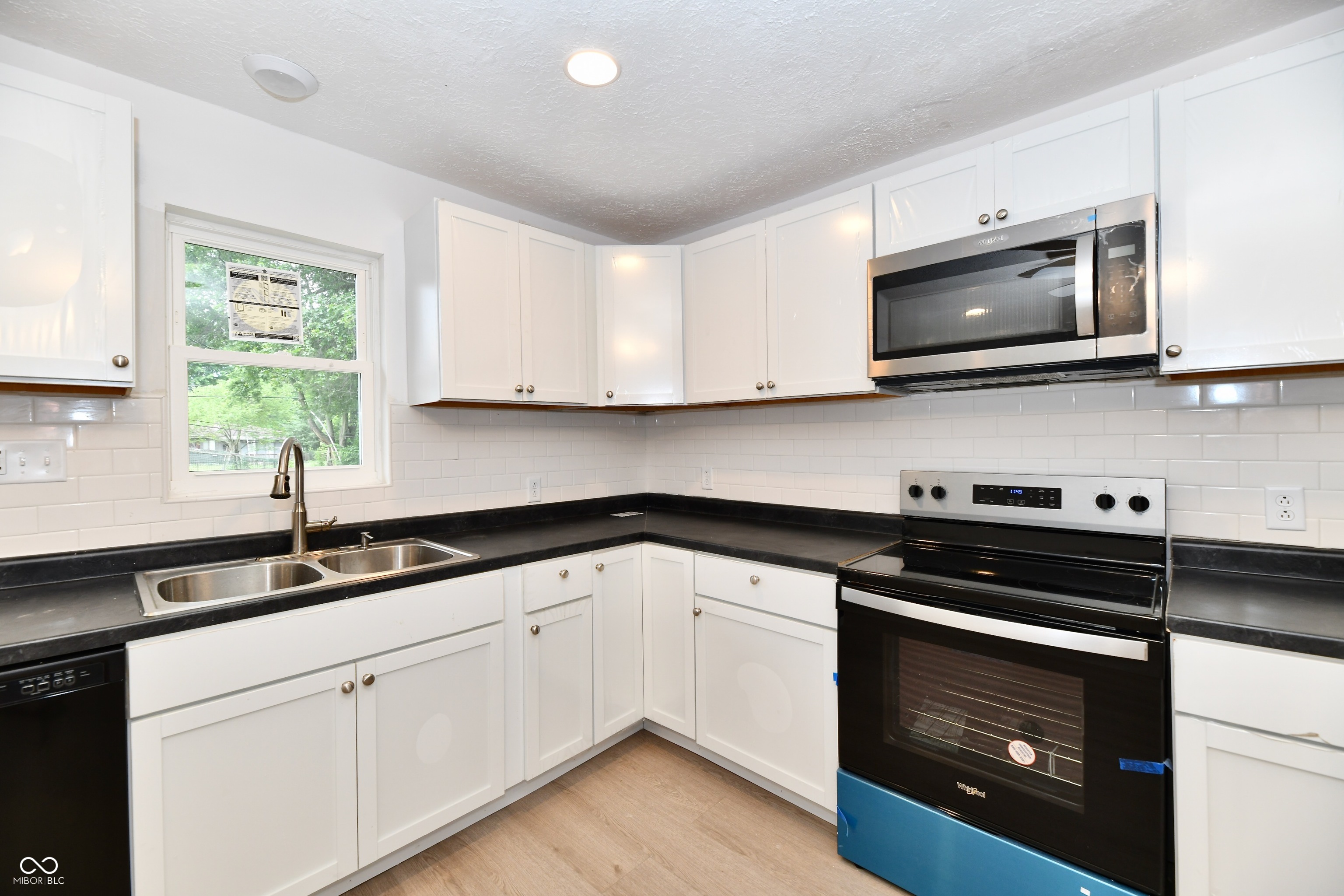 445 Kindig Road Indianapolis, IN 46217 - Photo 12 of 44 Gallery Image 12