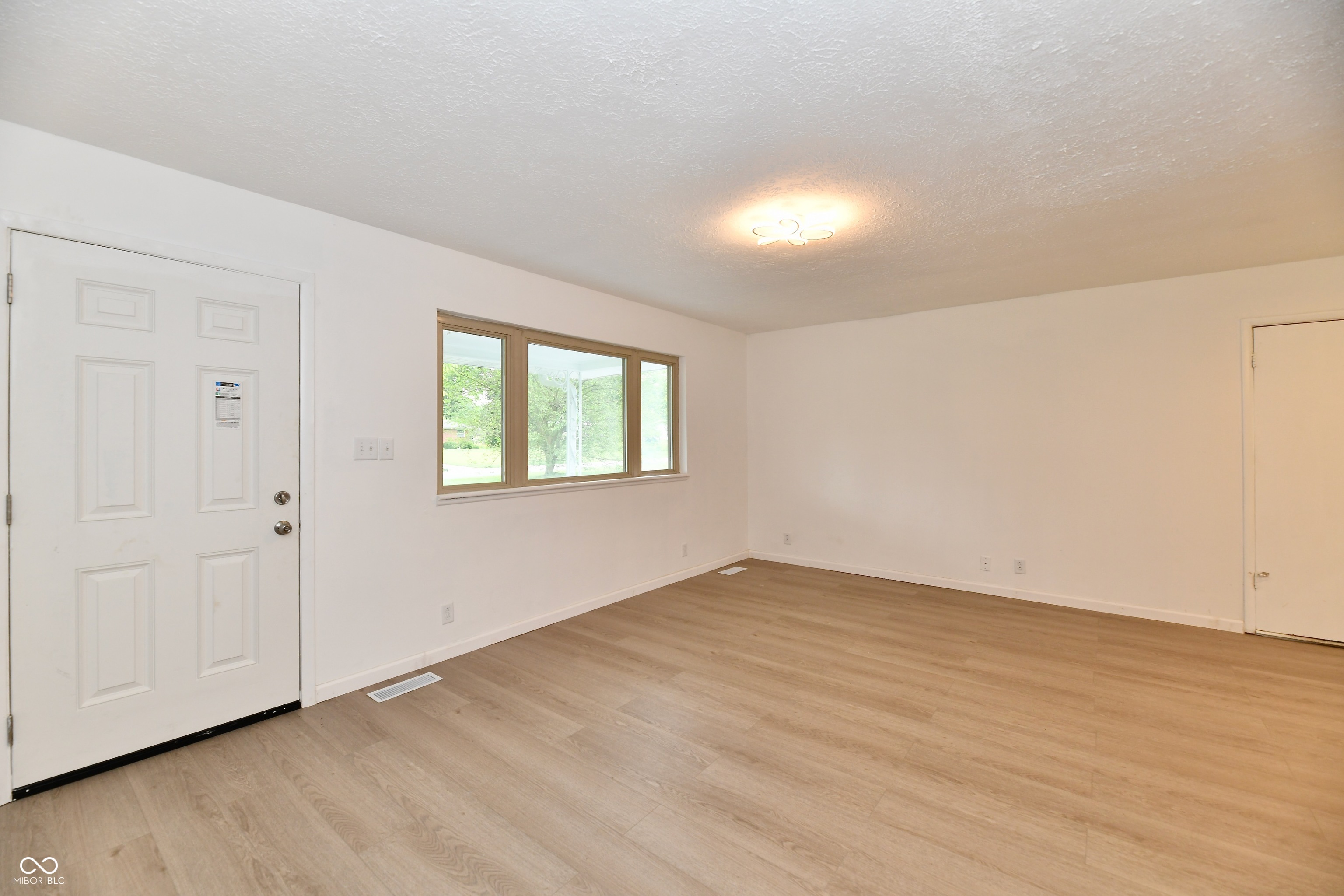 445 Kindig Road Indianapolis, IN 46217 - Photo 21 of 44 Gallery Image 21