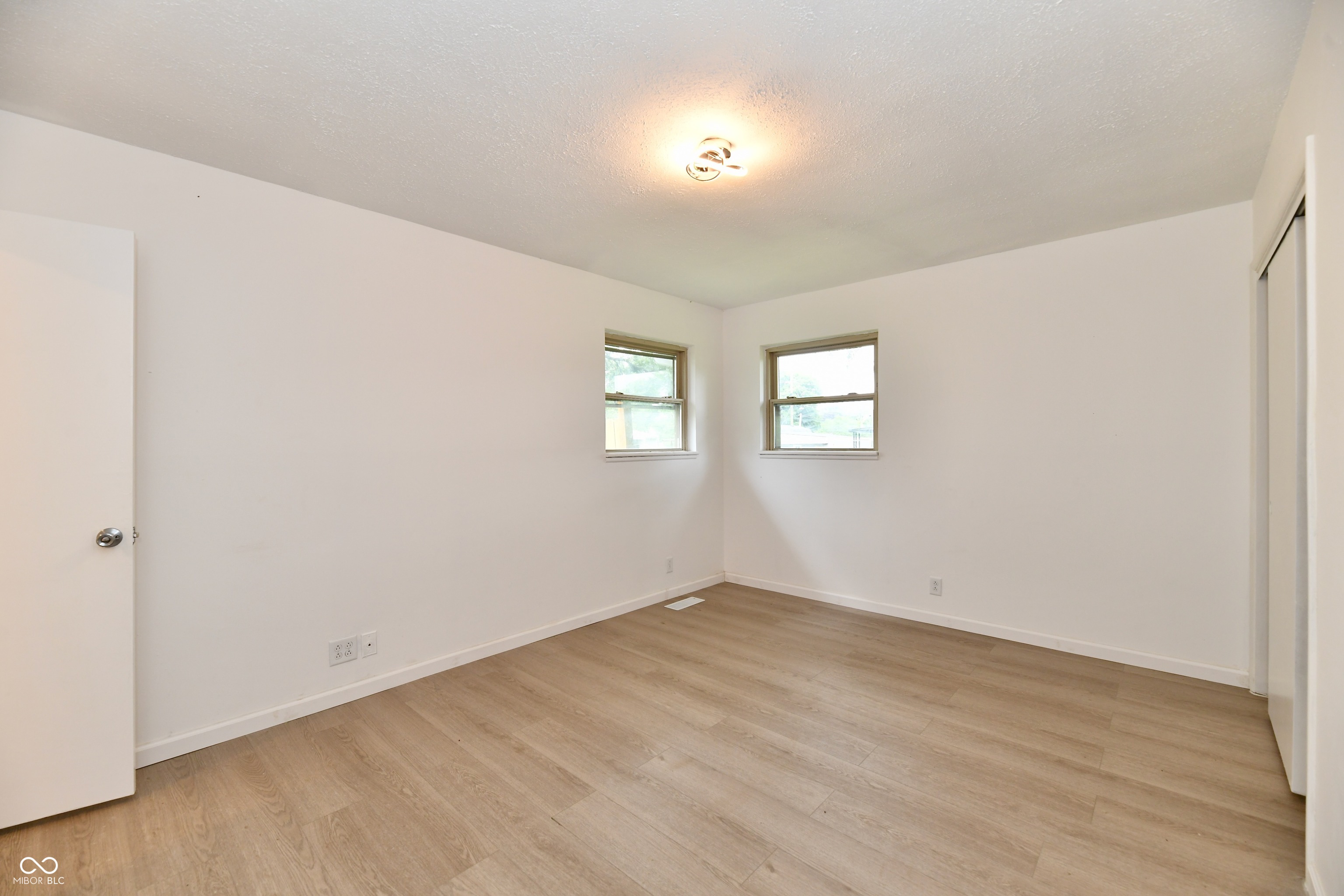 445 Kindig Road Indianapolis, IN 46217 - Photo 28 of 44 Gallery Image 28