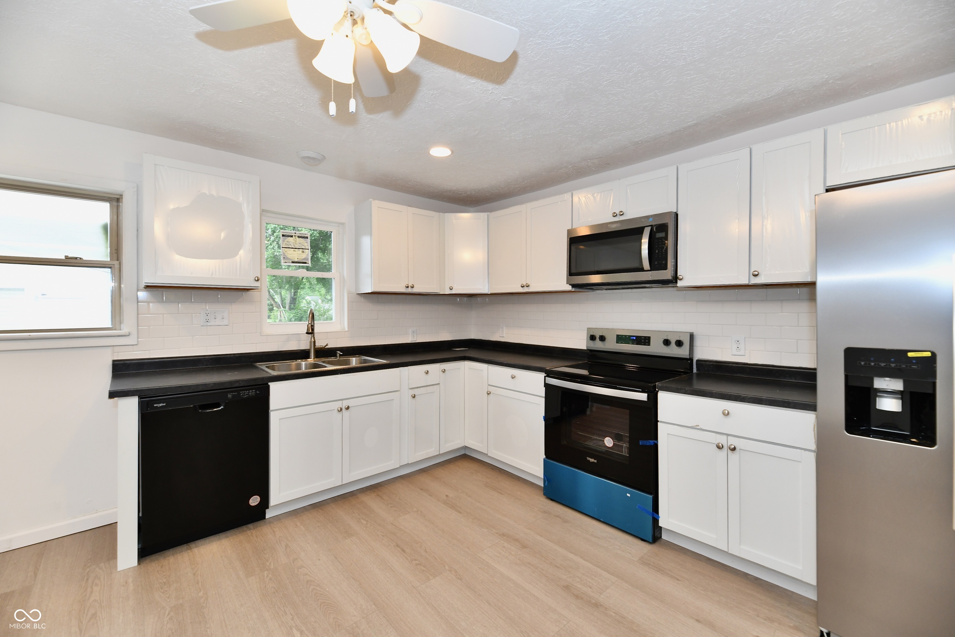 445 Kindig Road Indianapolis, IN 46217 - Photo 10 of 44 Gallery Image 10