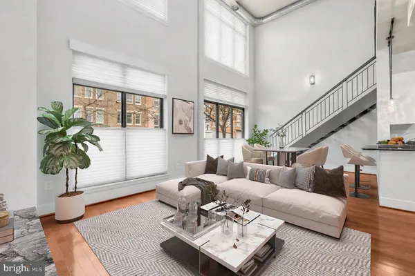$3,200 | 520 John Carlyle Street, Unit 108, Alexandria, VA 22314