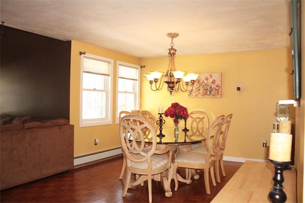 22 Stanley Road Medway, MA 02053 - Photo 5 of 26 Gallery Image 5