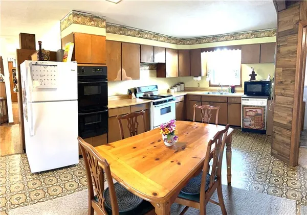 $259,900 | 220 John Street, Milo, MO 64767