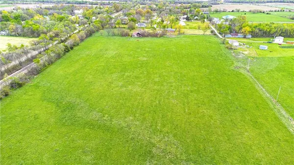$259,900 | 220 John Street, Milo, MO 64767