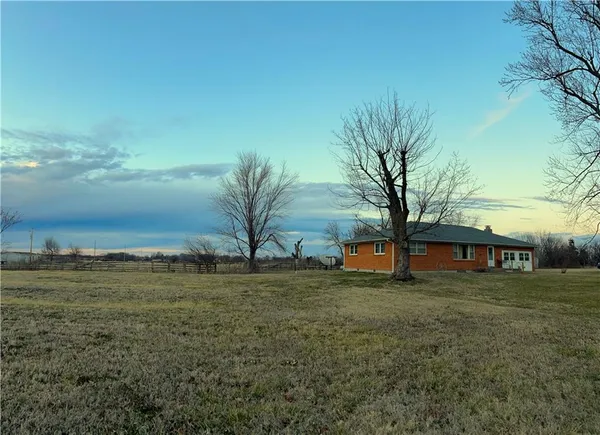 $259,900 | 220 John Street, Milo, MO 64767