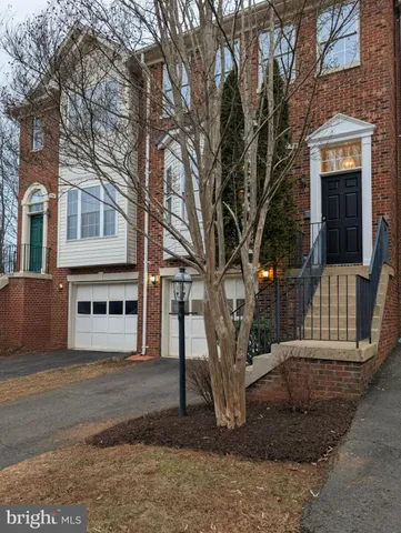 $469,999 | 796 Col Edmonds Court, Warrenton, VA 20186