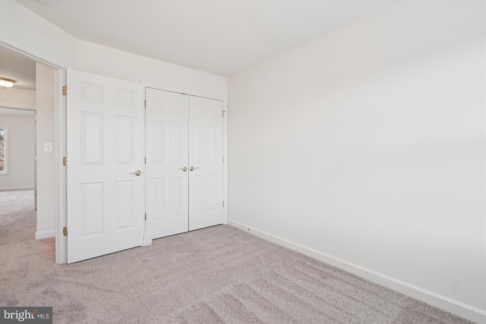 796 Col Edmonds Court Warrenton, VA 20186 - Photo 27 of 47 a view of an empty room