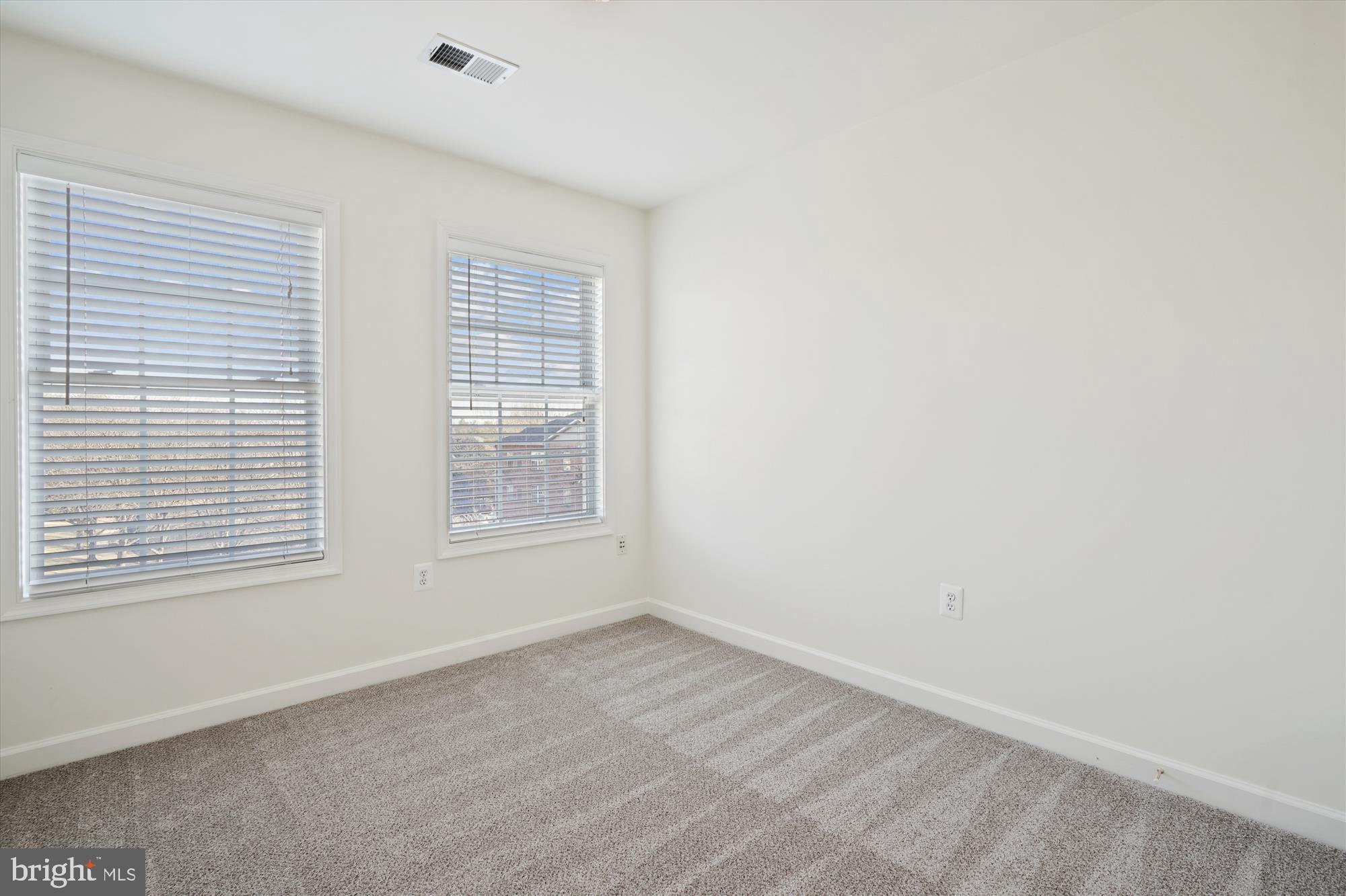 796 Col Edmonds Court Warrenton, VA 20186 - Photo 28 of 47 an empty room with a window