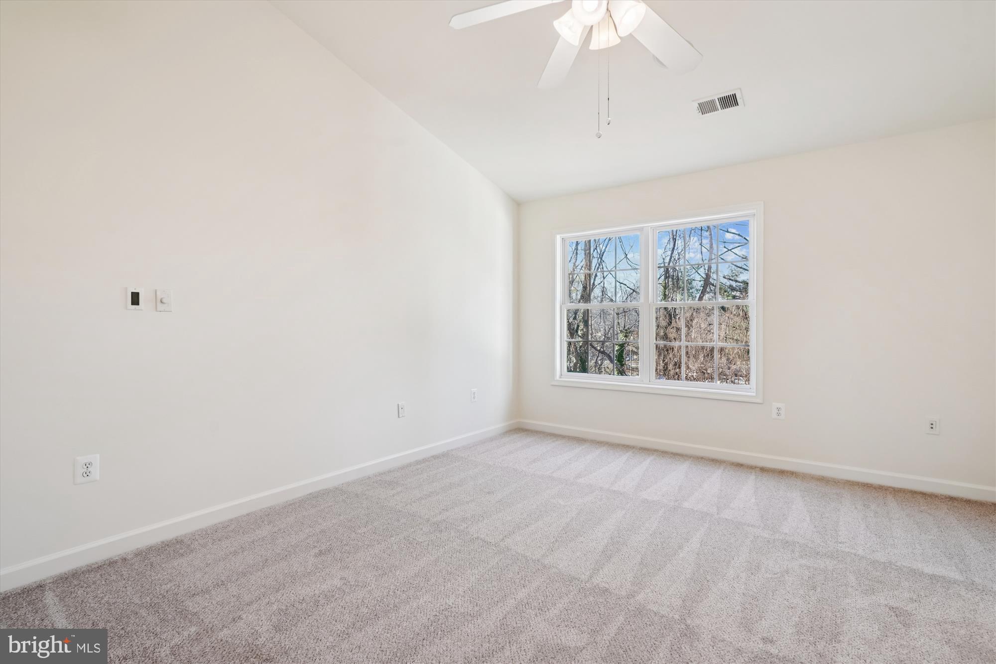 796 Col Edmonds Court Warrenton, VA 20186 - Photo 33 of 47 an empty room with a window