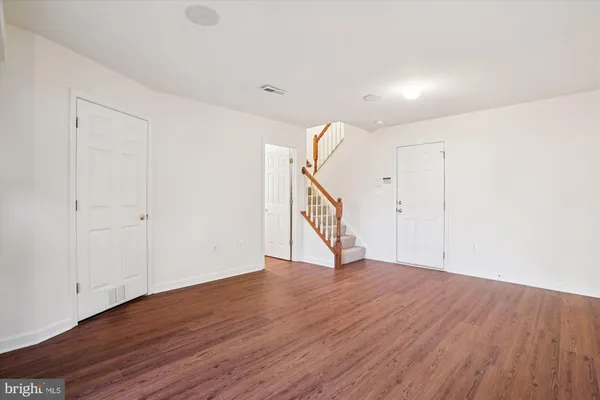 $469,999 | 796 Col Edmonds Court, Warrenton, VA 20186