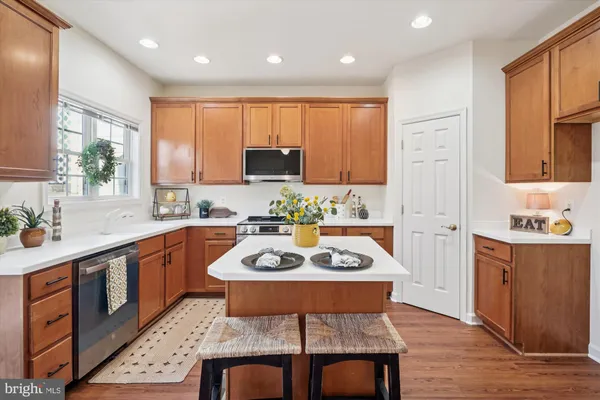 $469,999 | 796 Col Edmonds Court, Warrenton, VA 20186