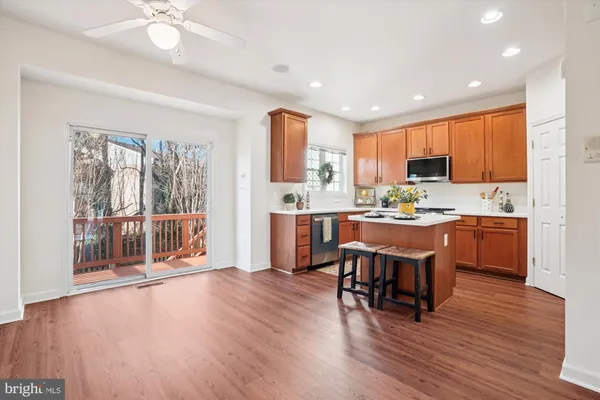 $469,999 | 796 Col Edmonds Court, Warrenton, VA 20186