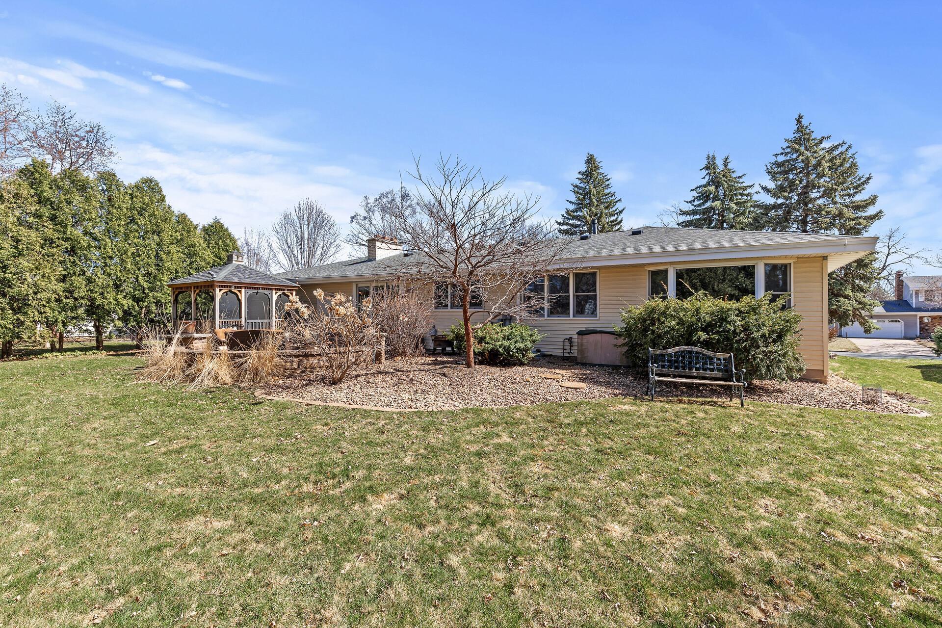 9932 Oxborough Road Bloomington, MN 55437 - Photo 40 of 50 Gallery Image 40