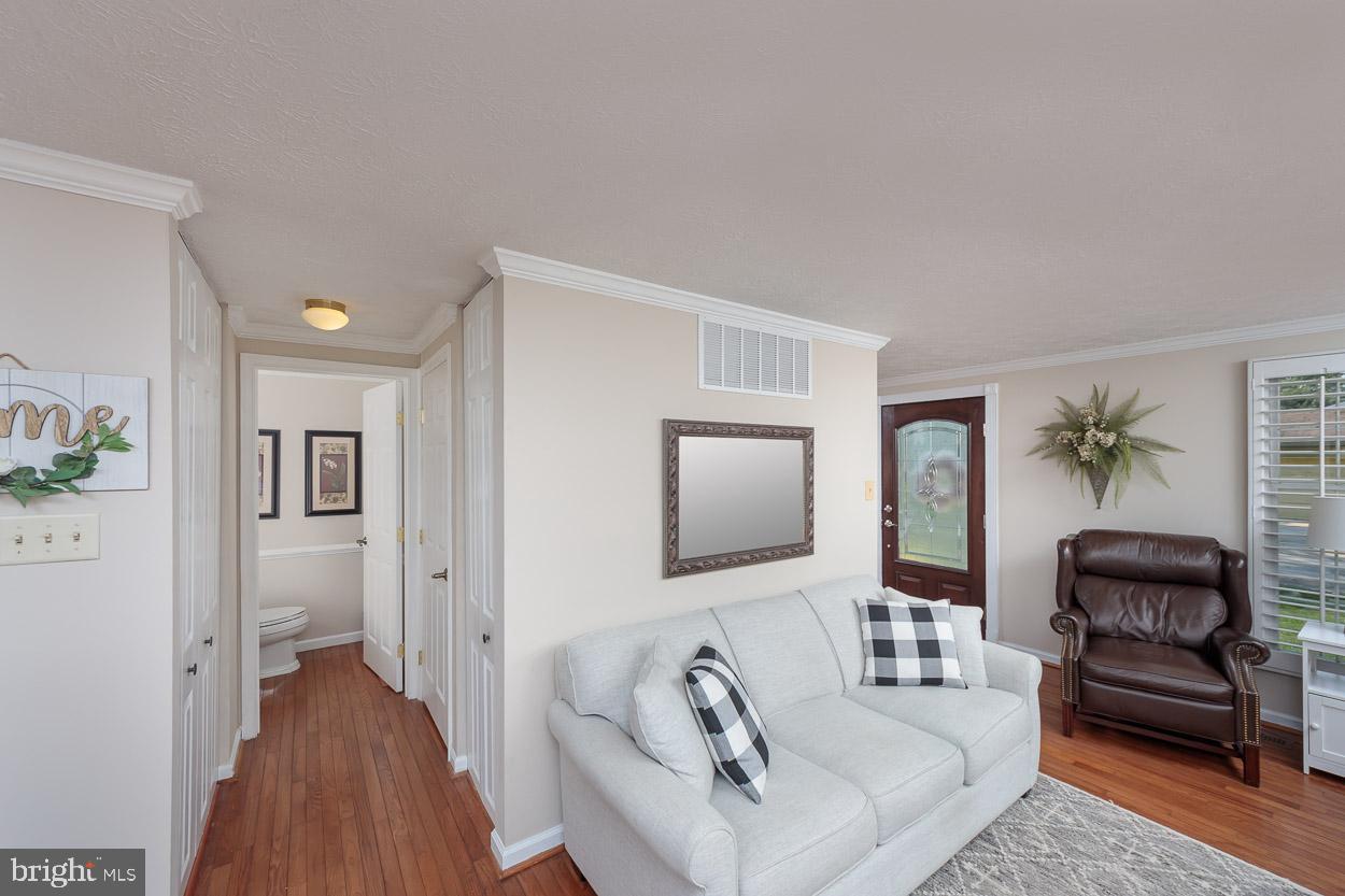 8528 Woodfall Road Baltimore, MD 21236 - Photo 12 of 55 Gallery Image 12