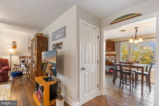 a view of a livingroom with furniture and a view of living room