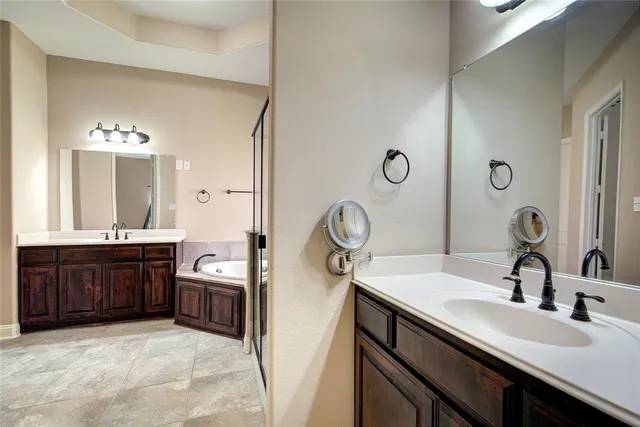 $599,900 | 33 Tennis Village Drive, Heath, TX 75032