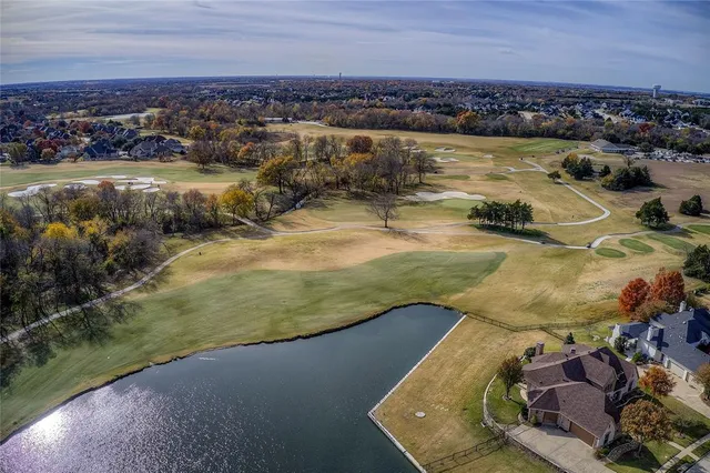 $599,900 | 33 Tennis Village Drive, Heath, TX 75032