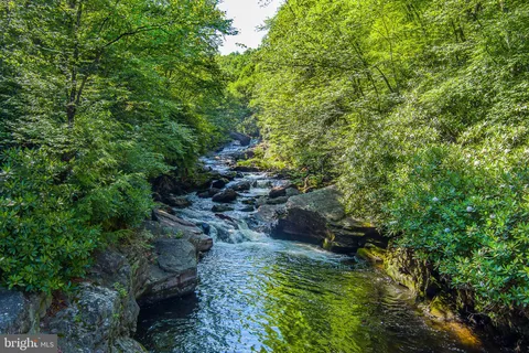 $925,000 | 614 Graystones Jeras Road, Jim Thorpe, PA 18229