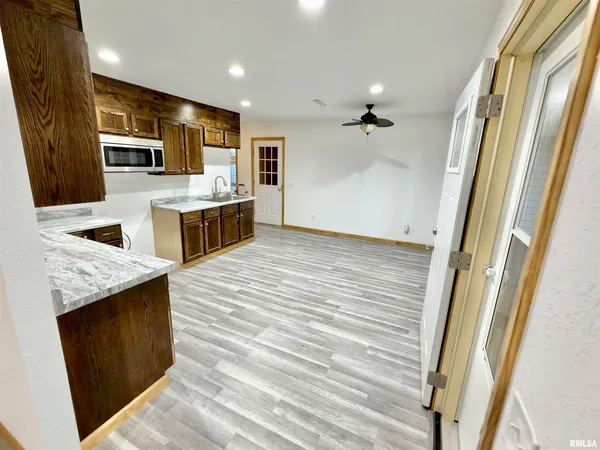 $198,000 | 274 Oaktree Avenue, Salem, IL 62881