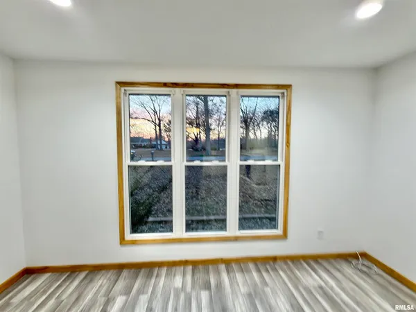 $198,000 | 274 Oaktree Avenue, Salem, IL 62881