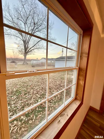 $198,000 | 274 Oaktree Avenue, Salem, IL 62881