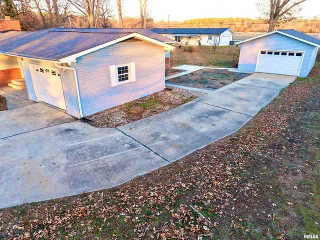 a house view with a outdoor space