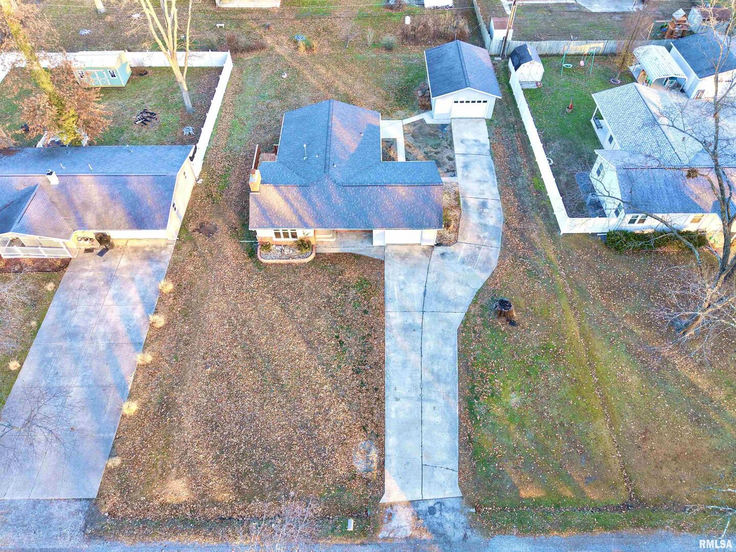 274 Oaktree Avenue Salem, IL 62881 - Photo 42 of 44