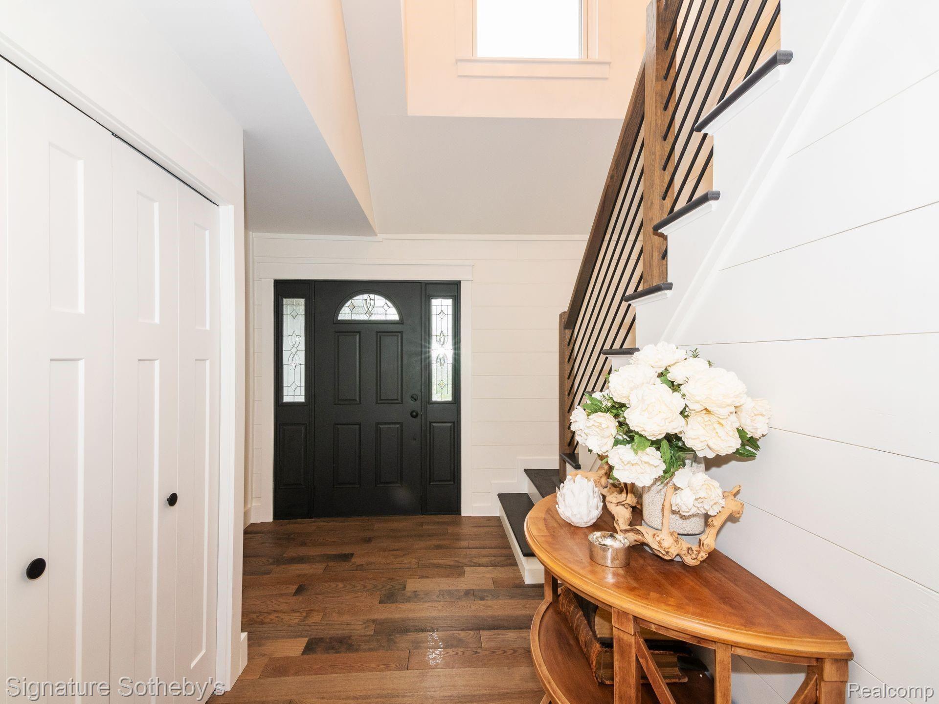 2682 Peterboro Road West Bloomfield, MI 48323 - Photo 2 of 46 2.jpg