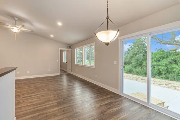 $359,900 | 400 Carefree Court, Niles, MI 49120