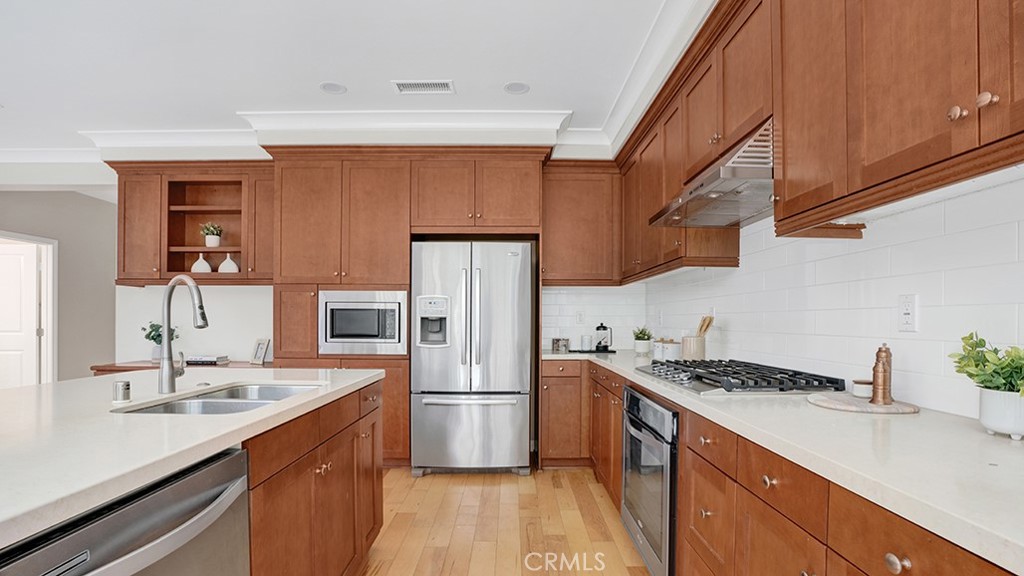 74 Bianco Irvine, CA 92618 - Photo 12 of 28