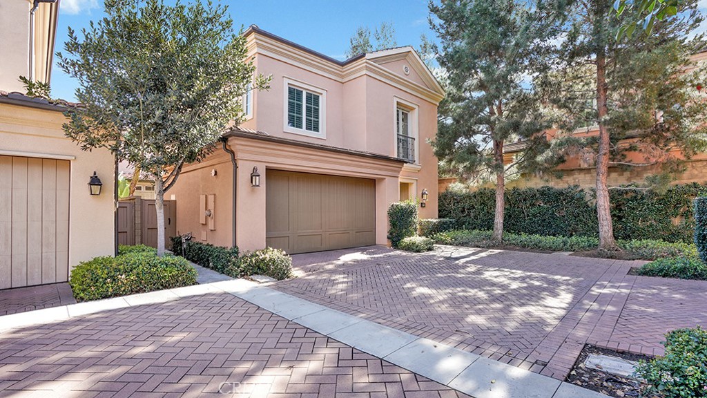 74 Bianco Irvine, CA 92618 - Photo 2 of 28